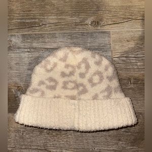 Barefoot dreams beanie